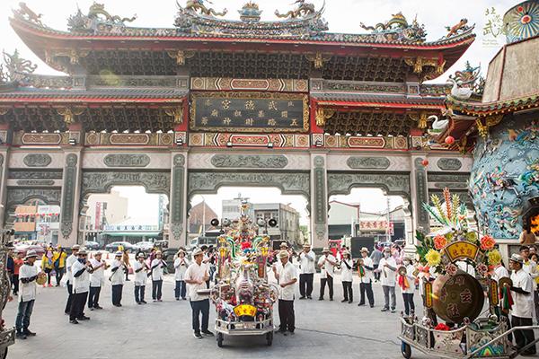 天下第一财神庙解签书(杭州“火热”的北高峰顶)