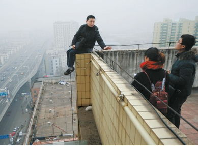 梦见坠楼是什么意思，梦见坠楼什么征兆