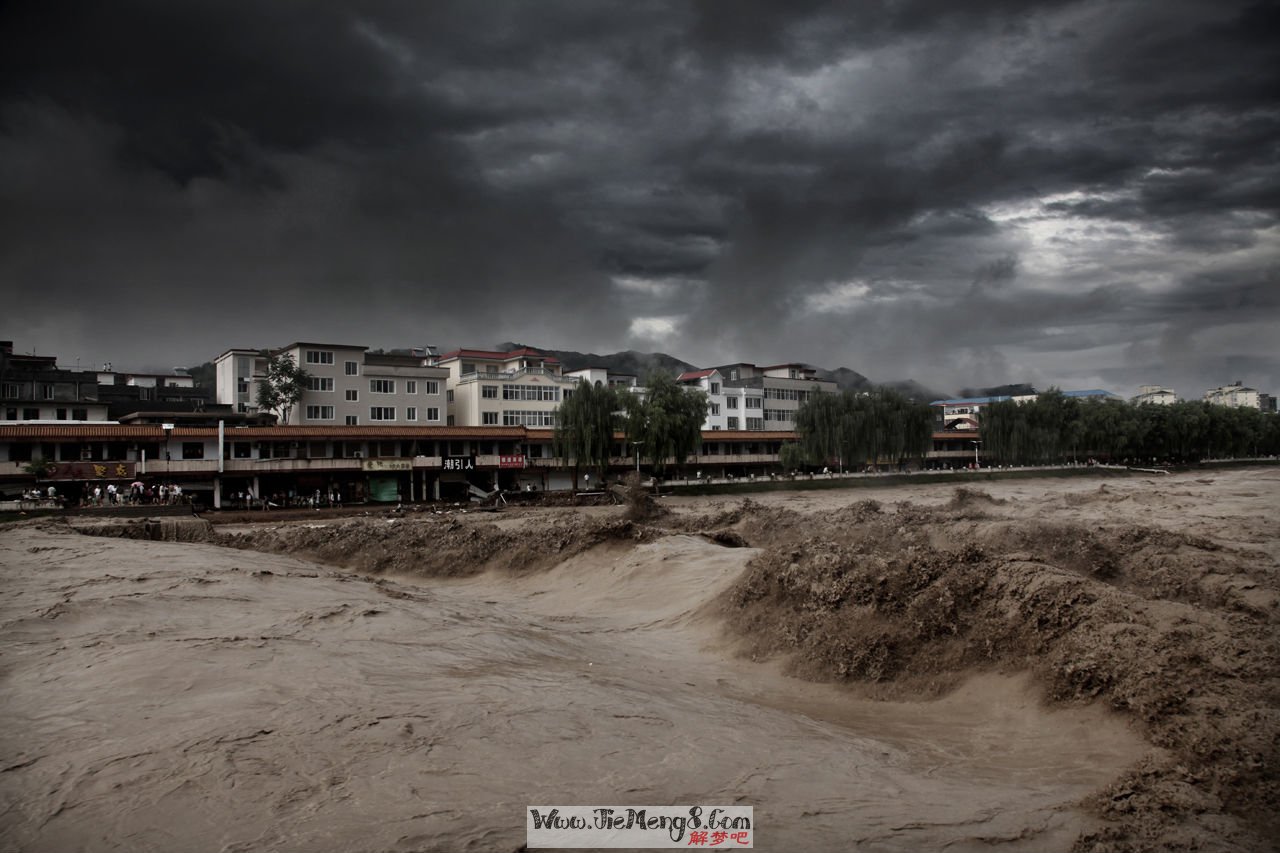 梦见突然发大水_水戗发戗和嫩戗发戗_梦见游泳的时候突然水干了