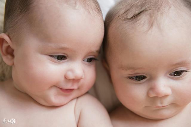 给双胞胎起名字先要了解双胞胎的特点