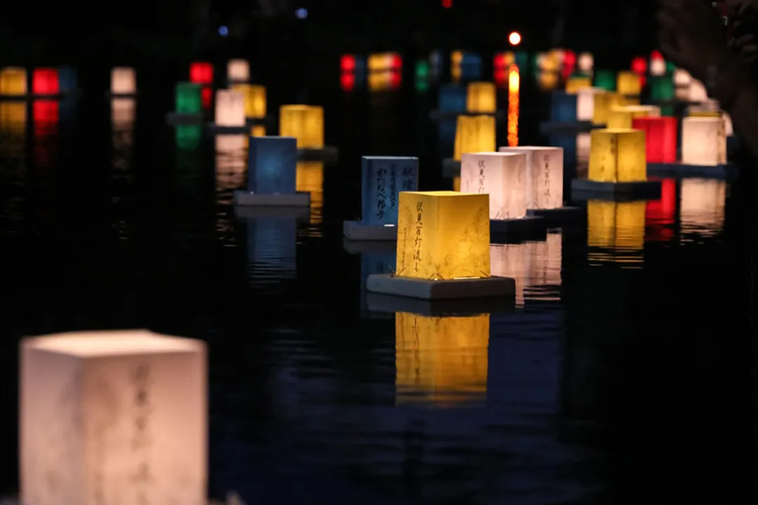 4月中旬是香港节日吗_8月17日是什么节日_11月1日是西班牙的什么节日