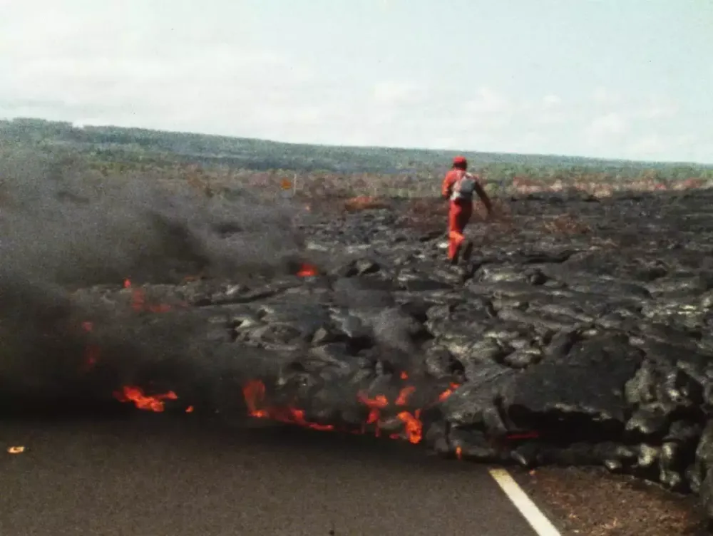 梦到火山爆发_智力火山再次爆发_意大利超级火山8级爆发