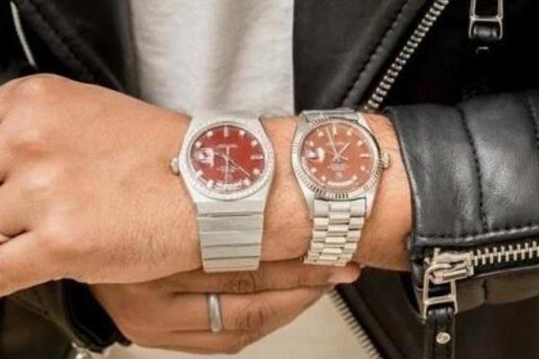 梦见戴手表是什么意思,女人梦到自己戴了一块手表有什么预兆