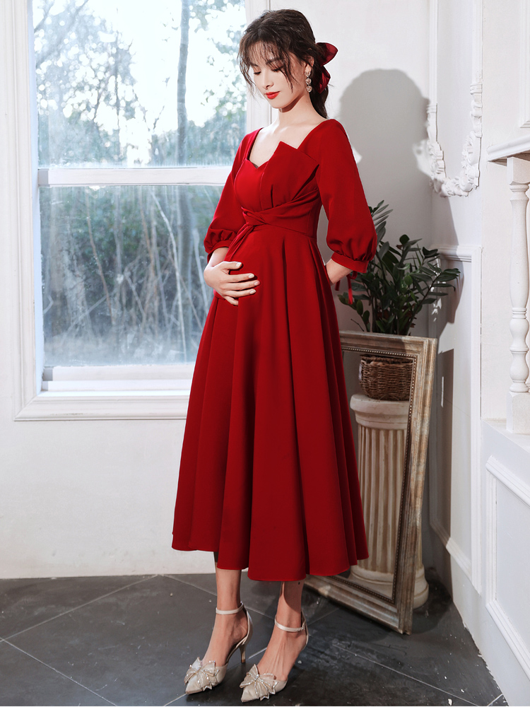 怀孕孕妇梦见穿红色衣服的新娘子