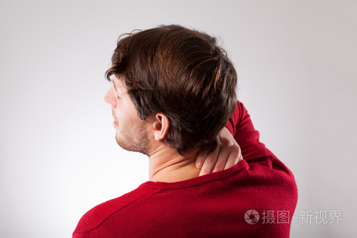 男人脖子后面有痣的十三种痣相解析！