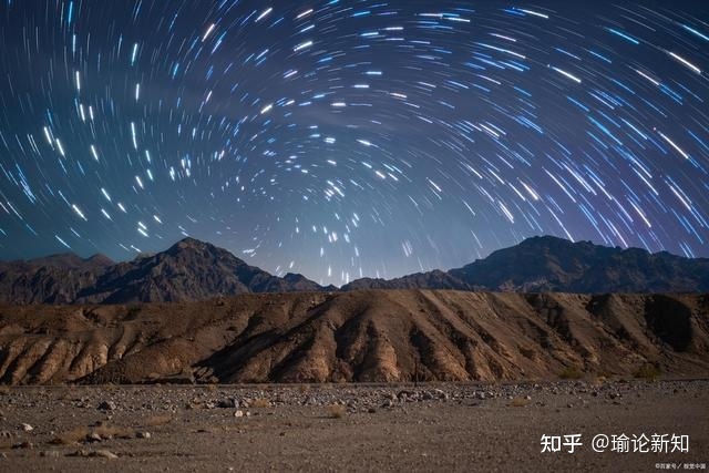 天上三奇乙丙丁，地上三奇甲戊庚，所谓三奇就是精神属性的加成器