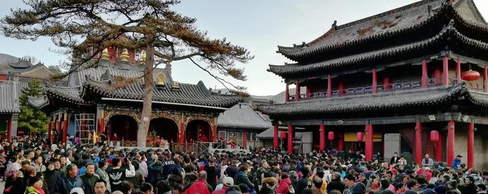 五台山香火最旺的寺庙，几百年来口口相传，游客：这里求财最灵验